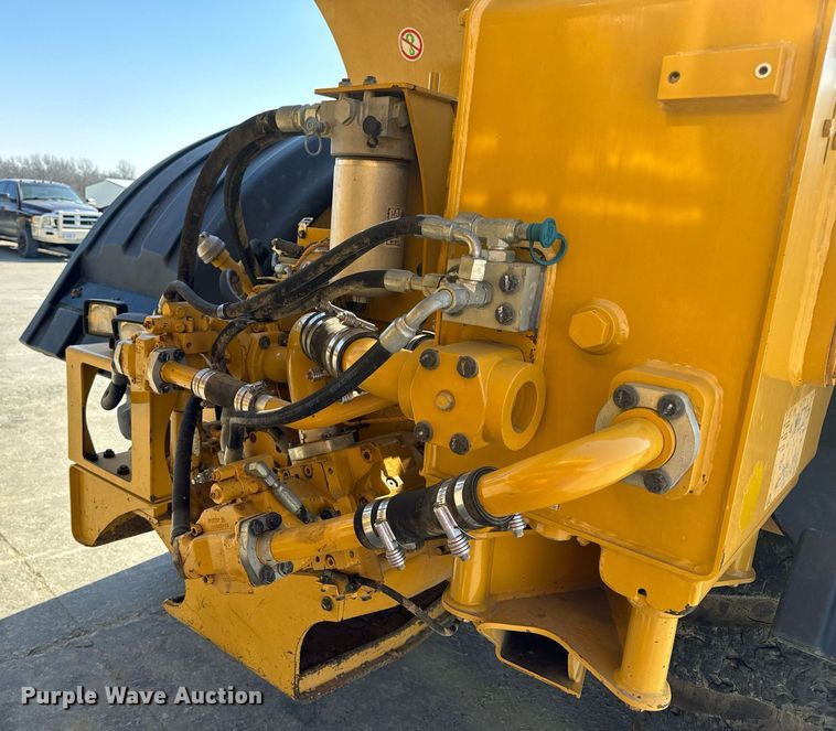 image for item DL4403 2014 Caterpillar 627K conventional scraper 