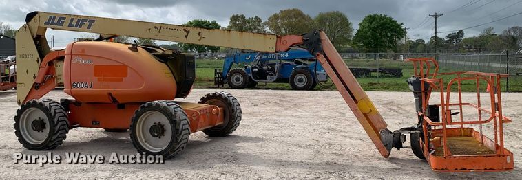 image for item DM7775 2013 JLG 600AJ boom lift