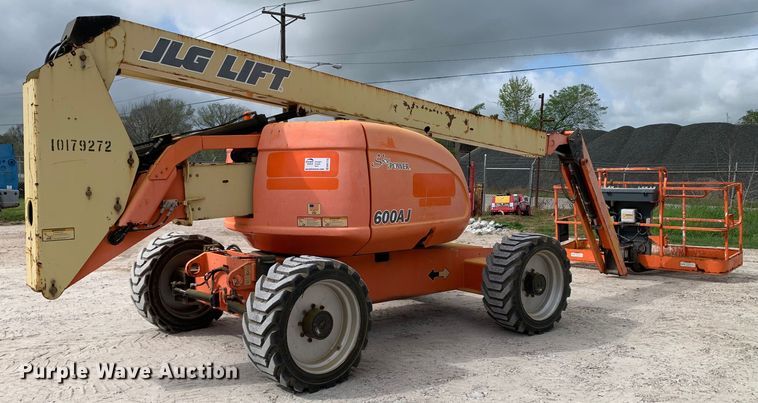 image for item DM7775 2013 JLG 600AJ boom lift