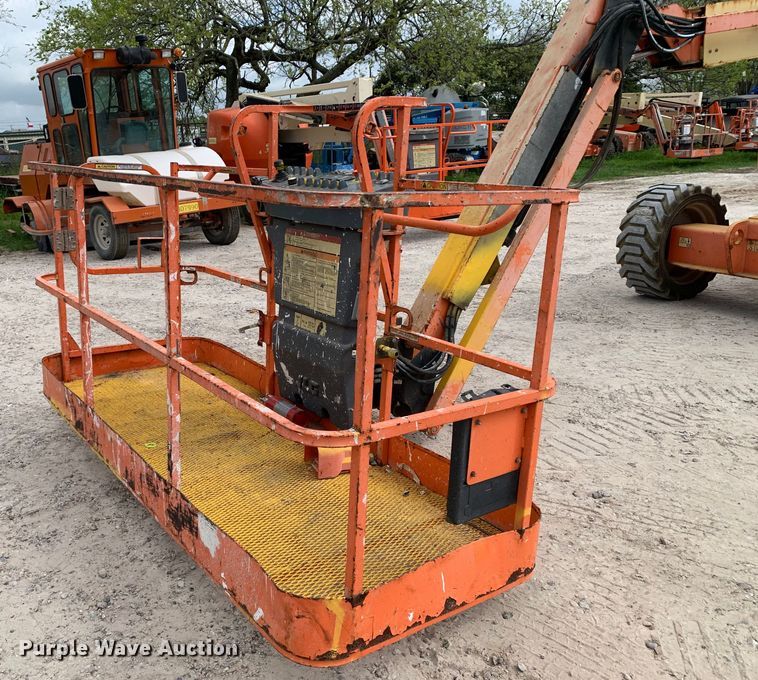 image for item DM7775 2013 JLG 600AJ boom lift