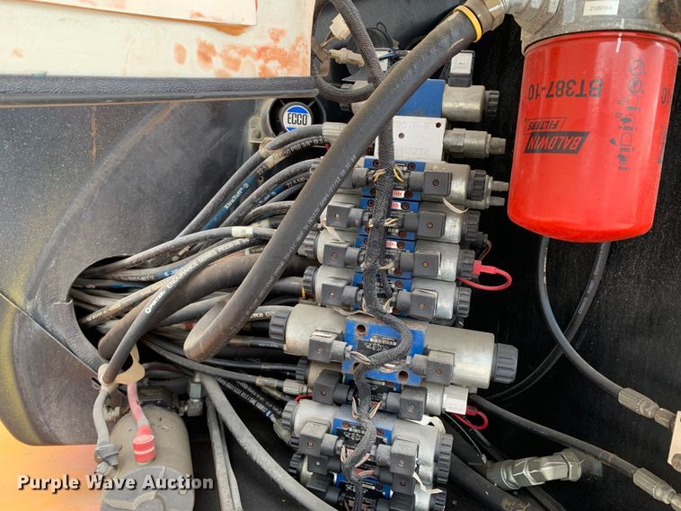 image for item DM7775 2013 JLG 600AJ boom lift