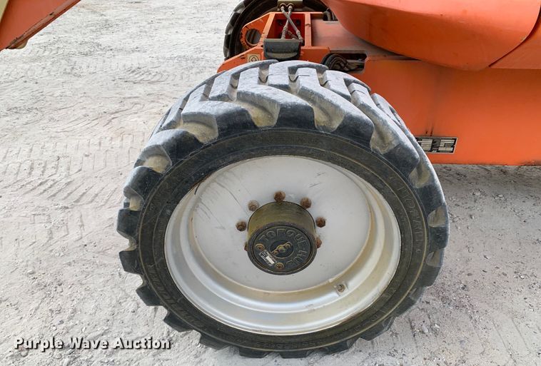 image for item DM7775 2013 JLG 600AJ boom lift