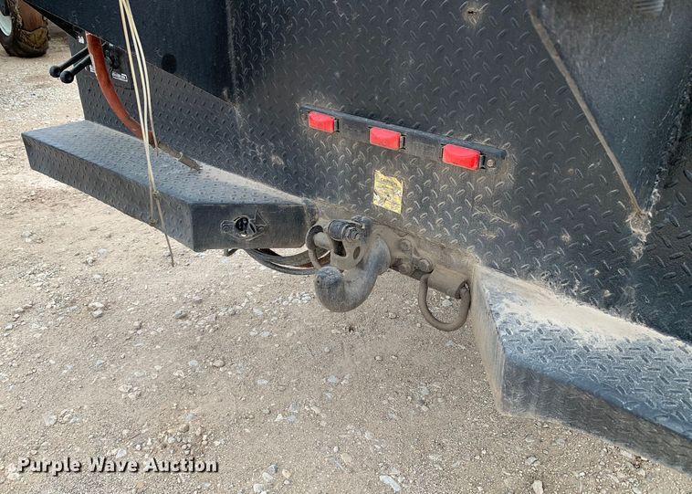 image for item DM7776 2007 International 4300 bucket truck