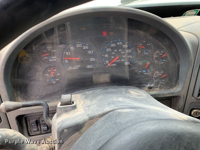 image for item DM7776 2007 International 4300 bucket truck