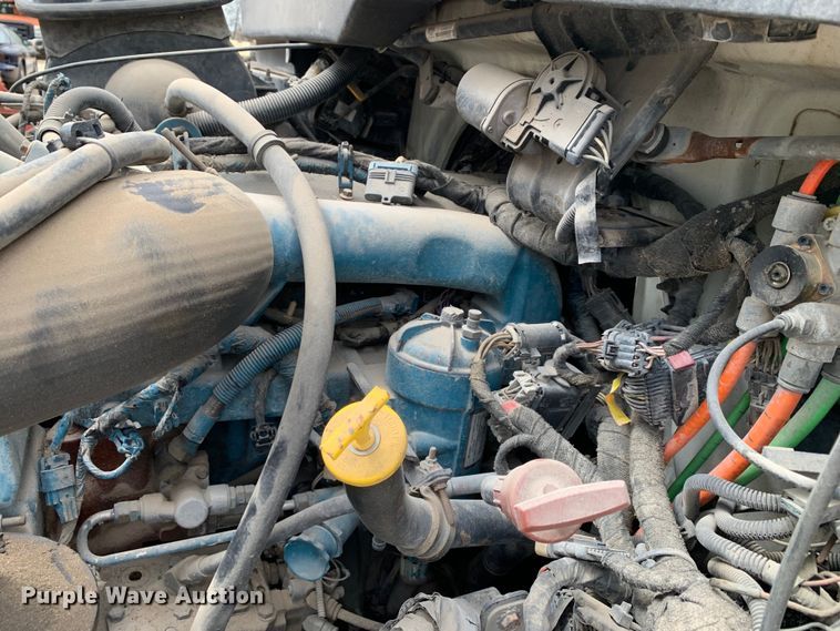 image for item DM7776 2007 International 4300 bucket truck