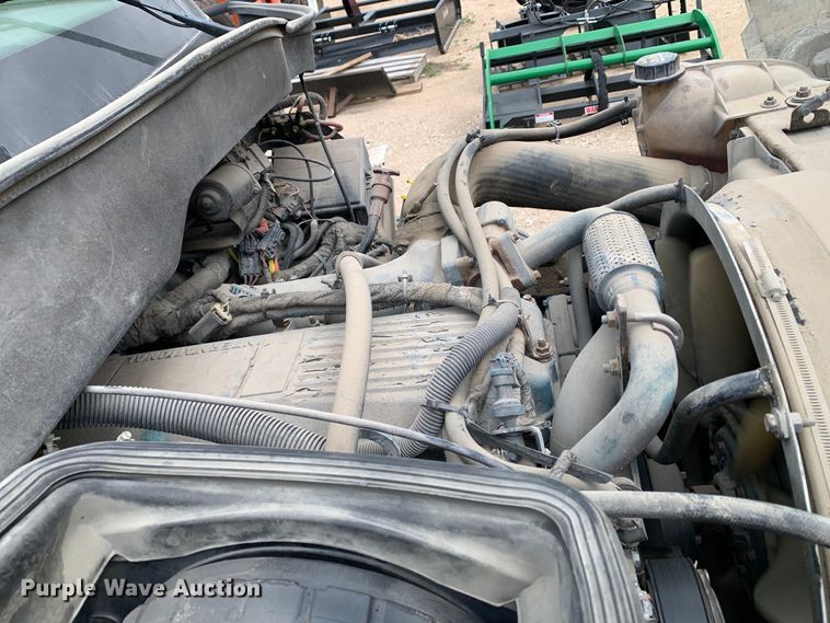 image for item DM7776 2007 International 4300 bucket truck