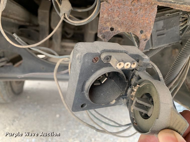 image for item DM7777 2003 International 4200 forestry bucket truck