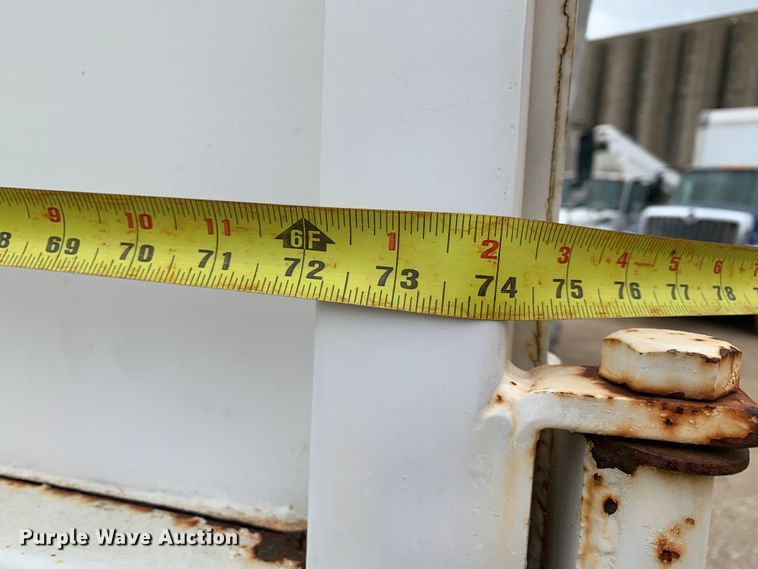 image for item DM7777 2003 International 4200 forestry bucket truck