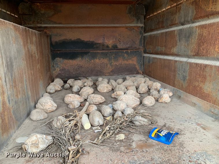 image for item DM7777 2003 International 4200 forestry bucket truck