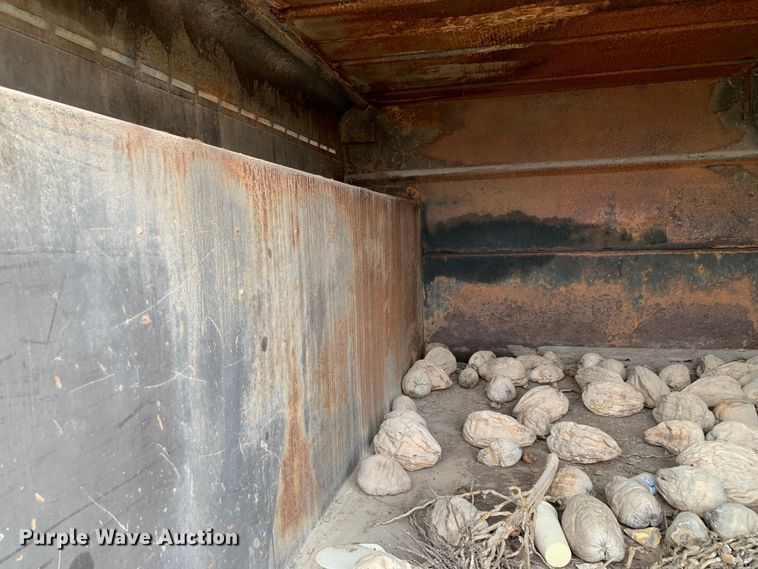 image for item DM7777 2003 International 4200 forestry bucket truck