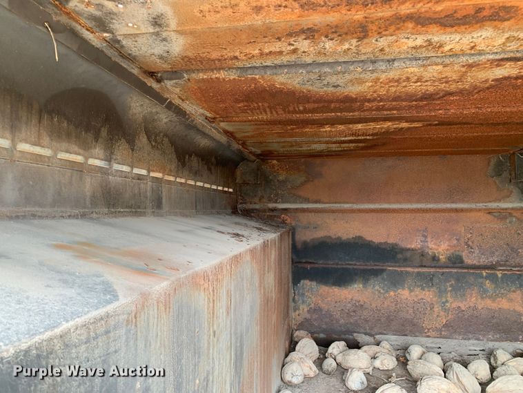 image for item DM7777 2003 International 4200 forestry bucket truck