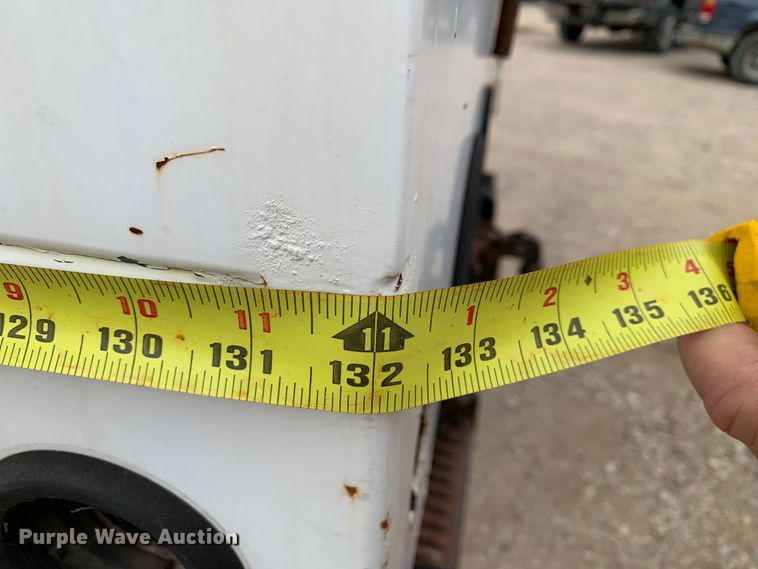 image for item DM7777 2003 International 4200 forestry bucket truck