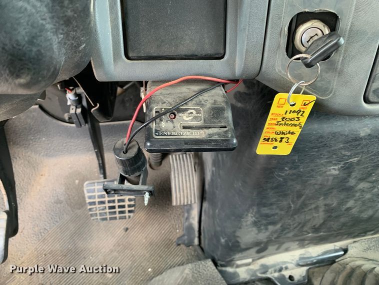 image for item DM7777 2003 International 4200 forestry bucket truck