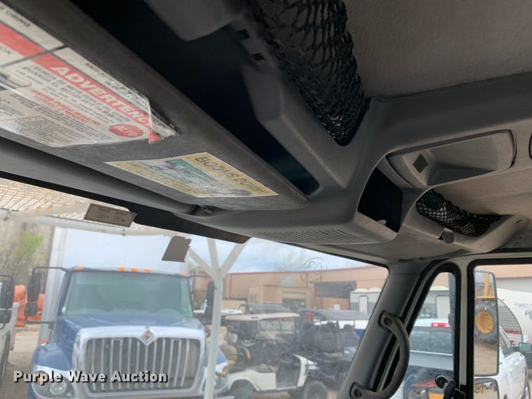 image for item DM7777 2003 International 4200 forestry bucket truck