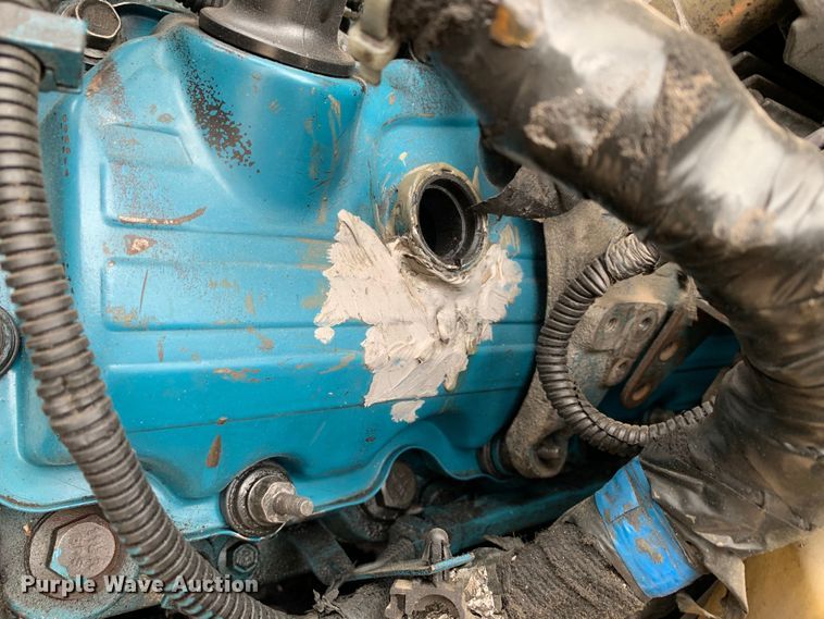 image for item DM7777 2003 International 4200 forestry bucket truck