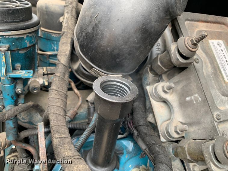 image for item DM7777 2003 International 4200 forestry bucket truck