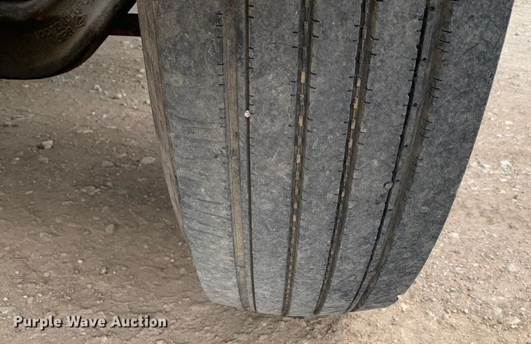 image for item DM7777 2003 International 4200 forestry bucket truck