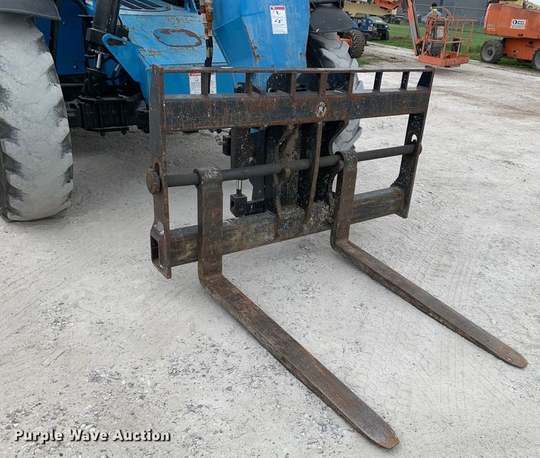 image for item DM7781 2016 Genie GTH-844 telehandler