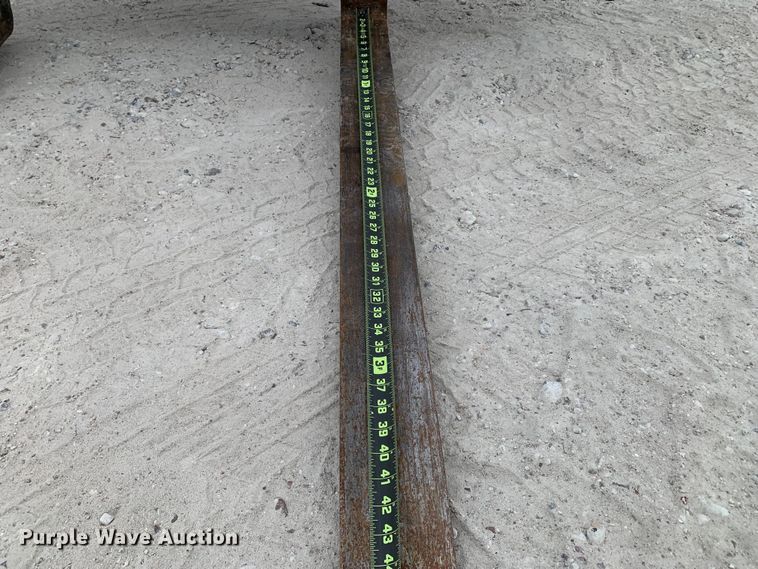 image for item DM7781 2016 Genie GTH-844 telehandler