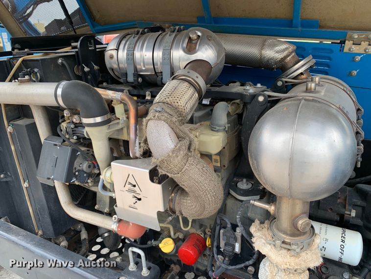 image for item DM7781 2016 Genie GTH-844 telehandler