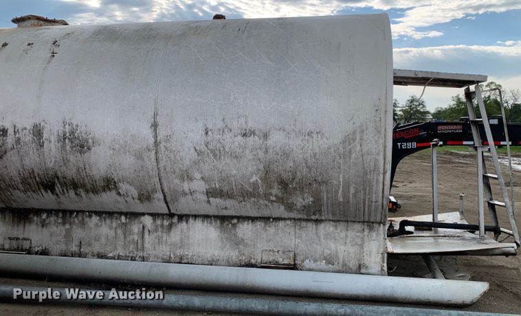 image for item DM7783 Fuel tank