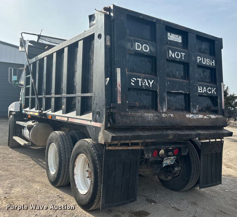 image for item DN0715 1998 Mack CH613 dump truck