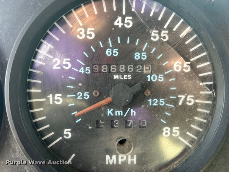 image for item DN0715 1998 Mack CH613 dump truck