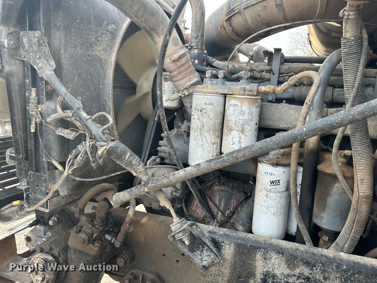 image for item DN0715 1998 Mack CH613 dump truck