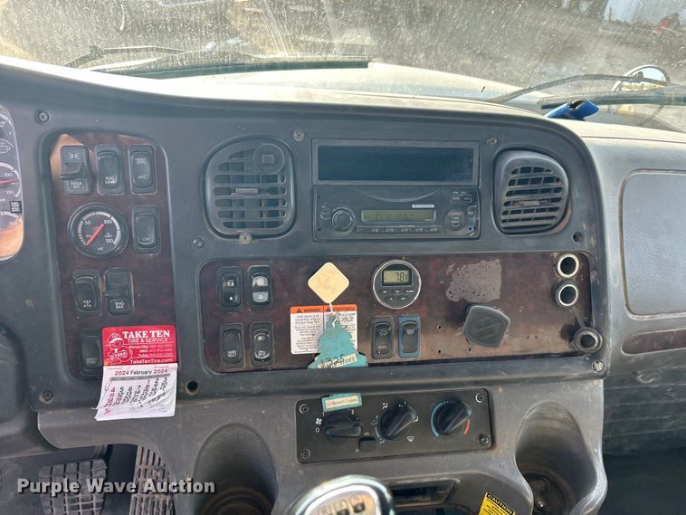 image for item DN0716 2014 Freightliner Business Class M2 dump truck