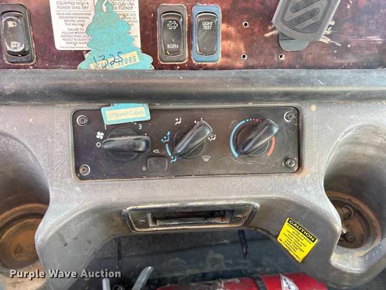 image for item DN0716 2014 Freightliner Business Class M2 dump truck