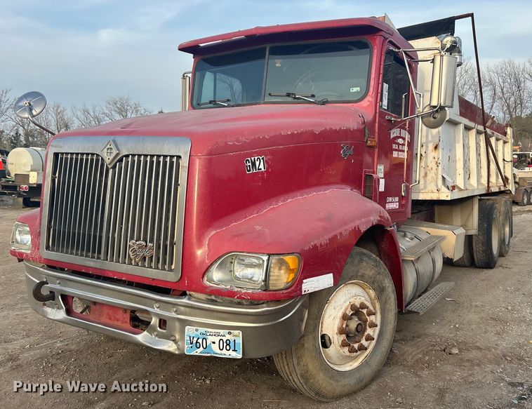 image for item DN0718 1998 International  9200 dump truck