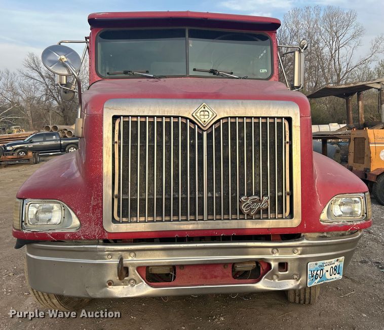 image for item DN0718 1998 International  9200 dump truck