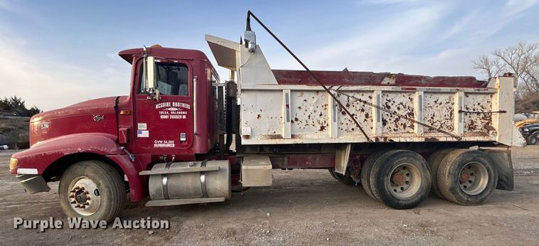 image for item DN0718 1998 International  9200 dump truck