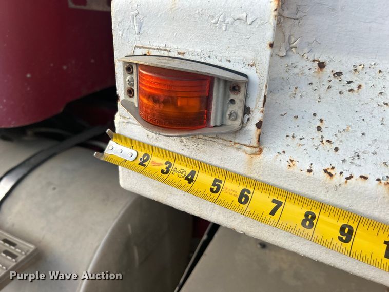 image for item DN0718 1998 International  9200 dump truck