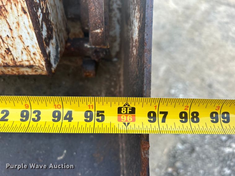 image for item DN0718 1998 International  9200 dump truck