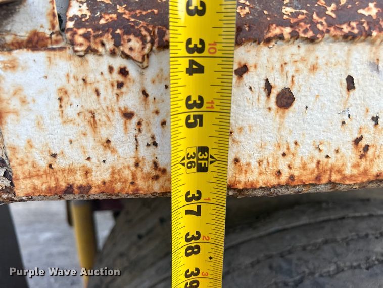 image for item DN0718 1998 International  9200 dump truck