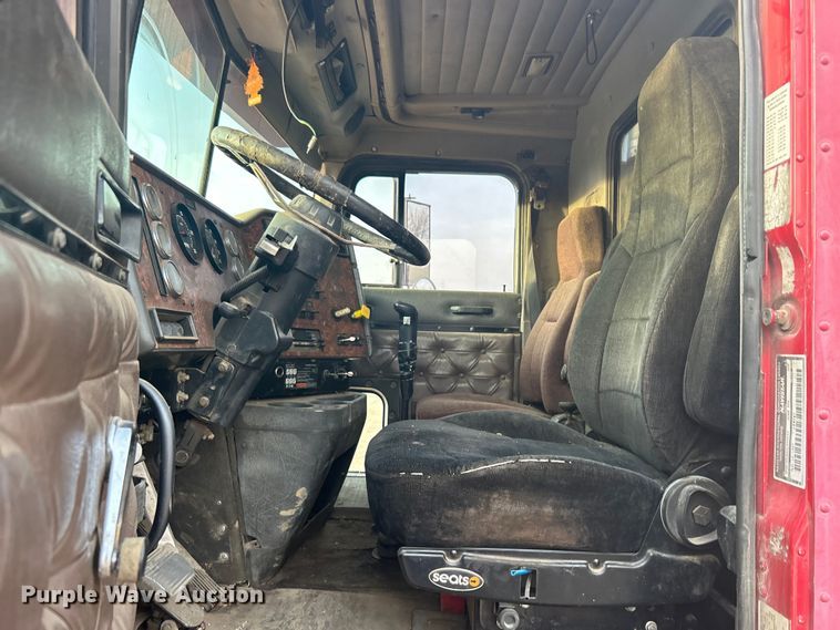 image for item DN0718 1998 International  9200 dump truck