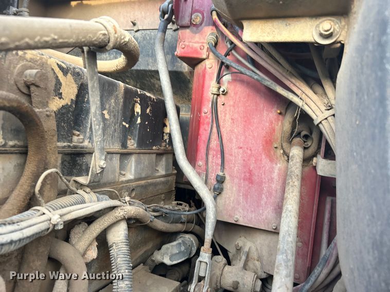 image for item DN0718 1998 International  9200 dump truck