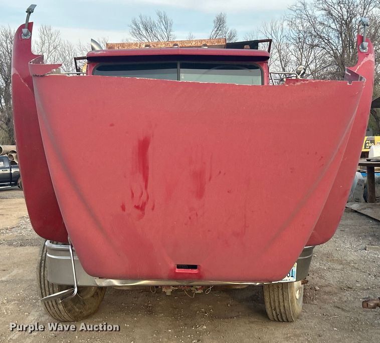 image for item DN0718 1998 International  9200 dump truck