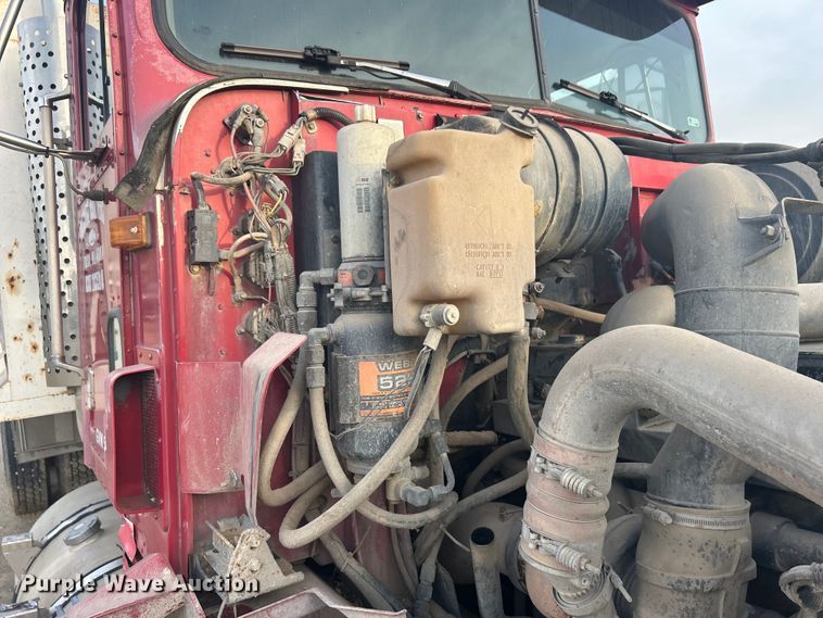 image for item DN0718 1998 International  9200 dump truck