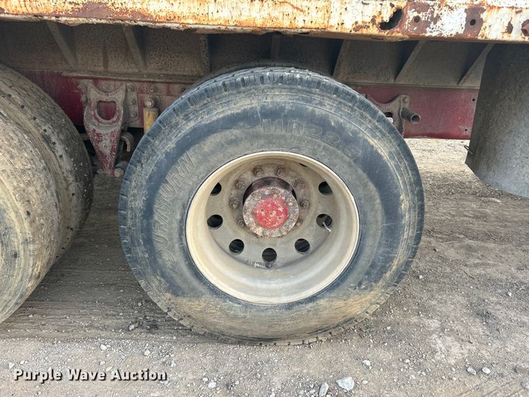 image for item DN0718 1998 International  9200 dump truck