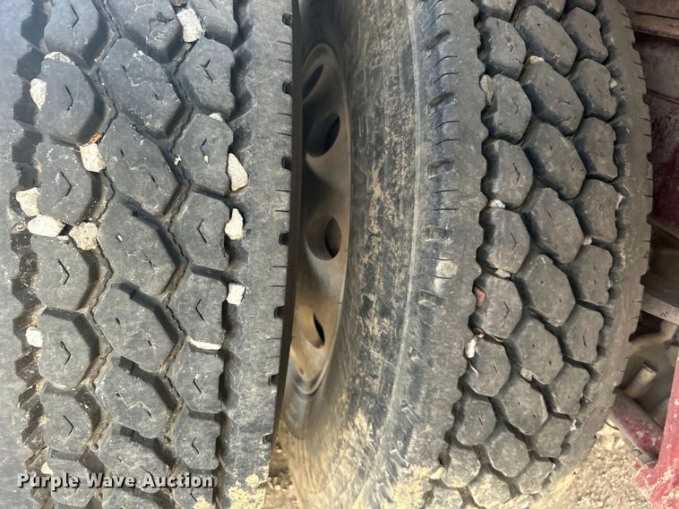 image for item DN0718 1998 International  9200 dump truck