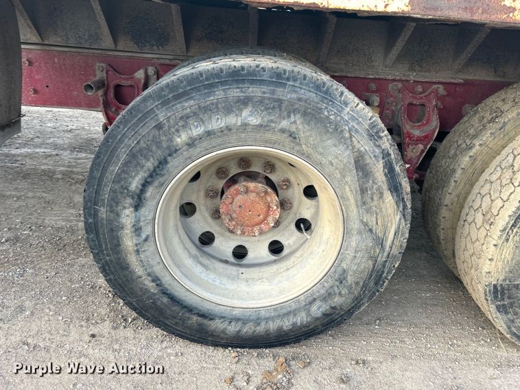 image for item DN0718 1998 International  9200 dump truck