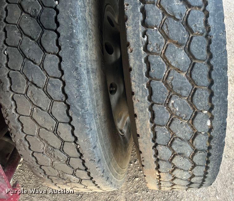 image for item DN0718 1998 International  9200 dump truck