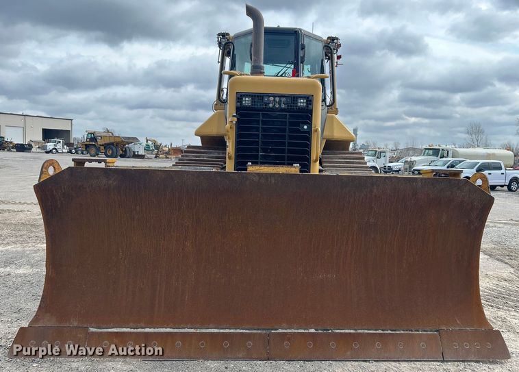 image for item DO1002 Caterpillar D6N XL dozer