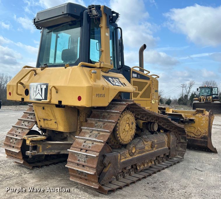 image for item DO1002 Caterpillar D6N XL dozer