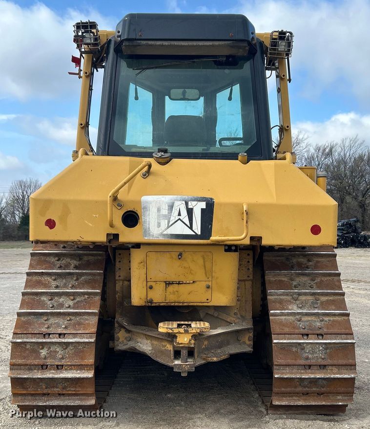 image for item DO1002 Caterpillar D6N XL dozer