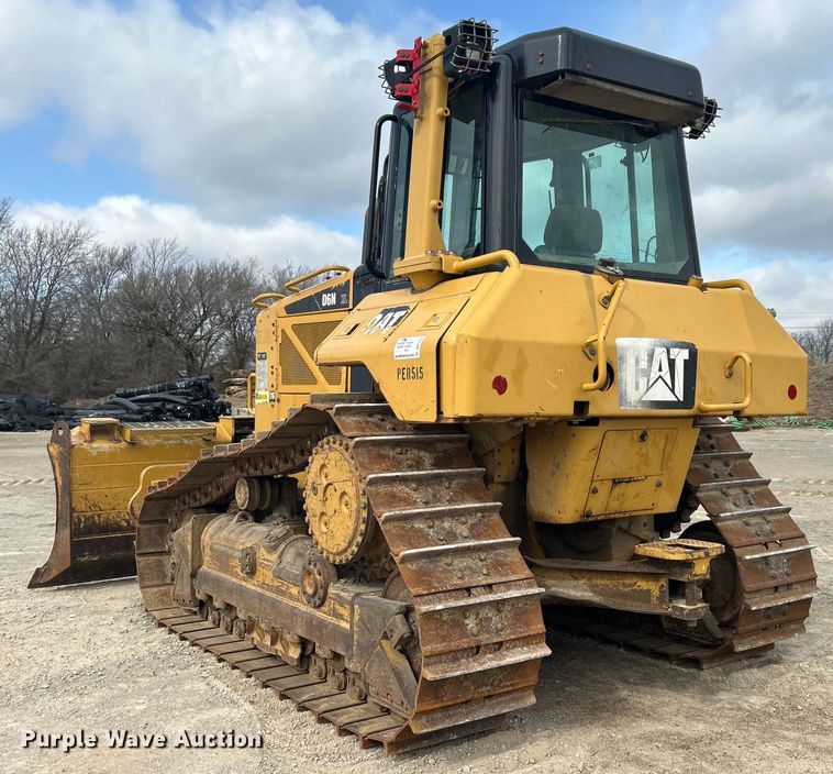 image for item DO1002 Caterpillar D6N XL dozer