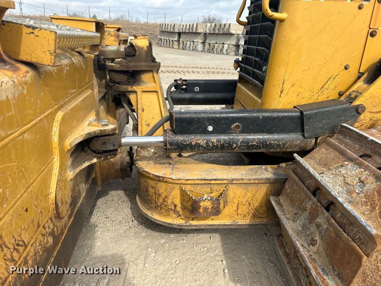 image for item DO1002 Caterpillar D6N XL dozer