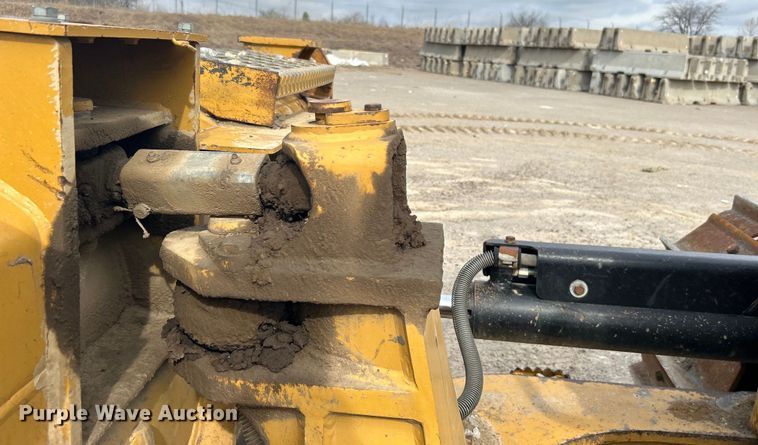 image for item DO1002 Caterpillar D6N XL dozer